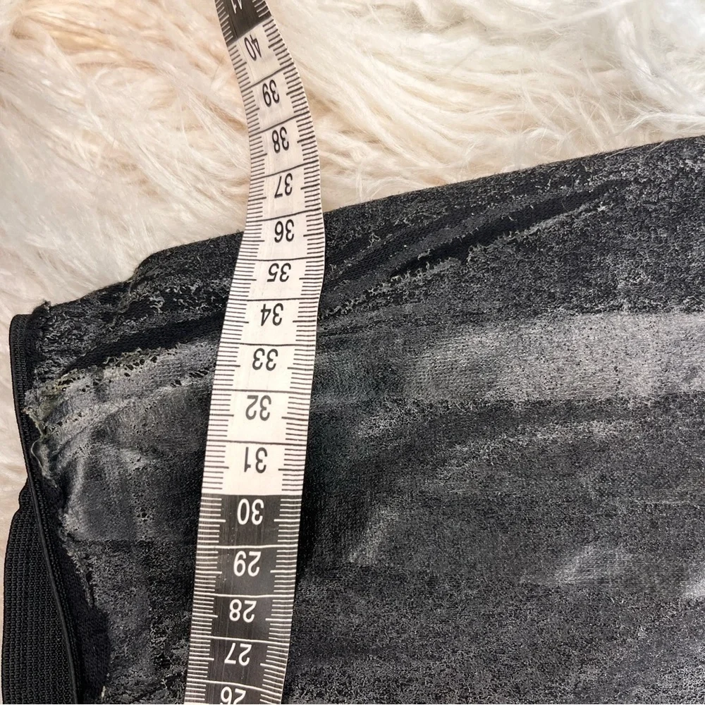 Elsa EsturgieChic High-Low Skirt in Black and Gray